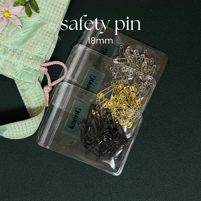 Simple 18mm Safety Pin (Travel-Friendly Ziplock Pack)
