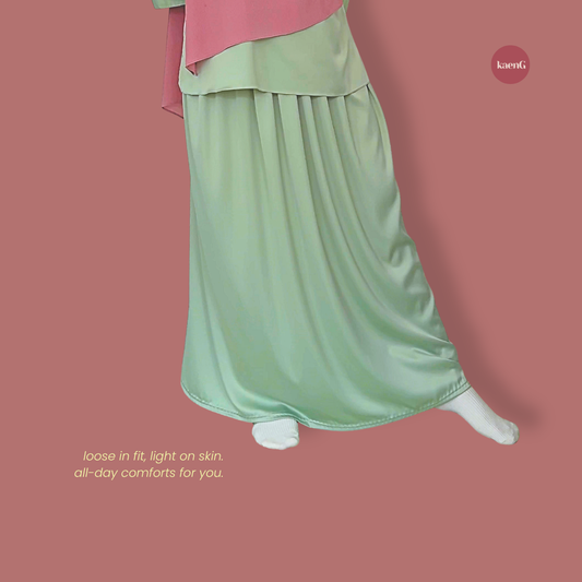SPECIAL ED.: MINTY GREEN Loose-Fit Satin Silk Inner Skirts