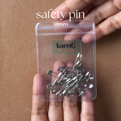 Simple 18mm Safety Pin (Travel-Friendly Ziplock Pack)