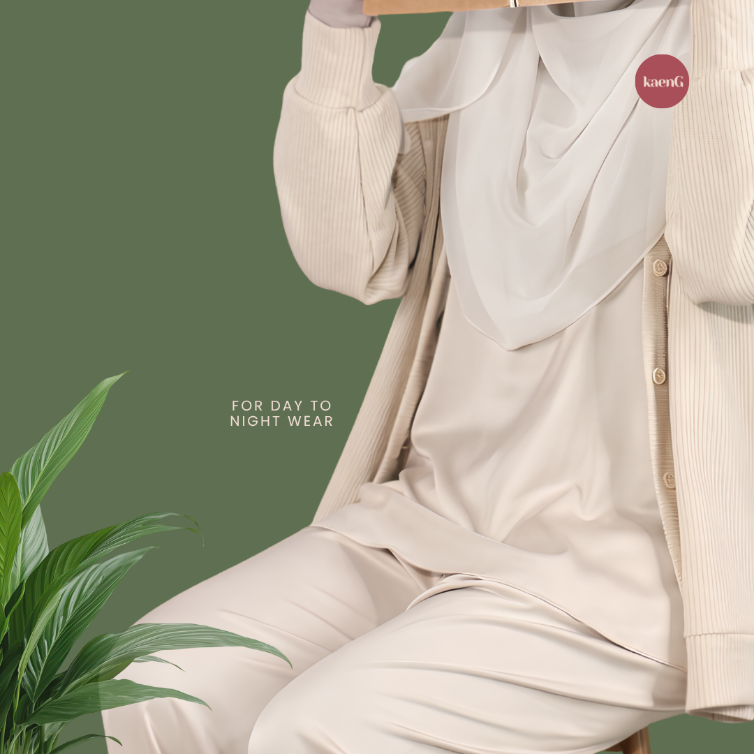 NUDE Ultra-lightweight Satin Silk Sleeveless Inner Shirt