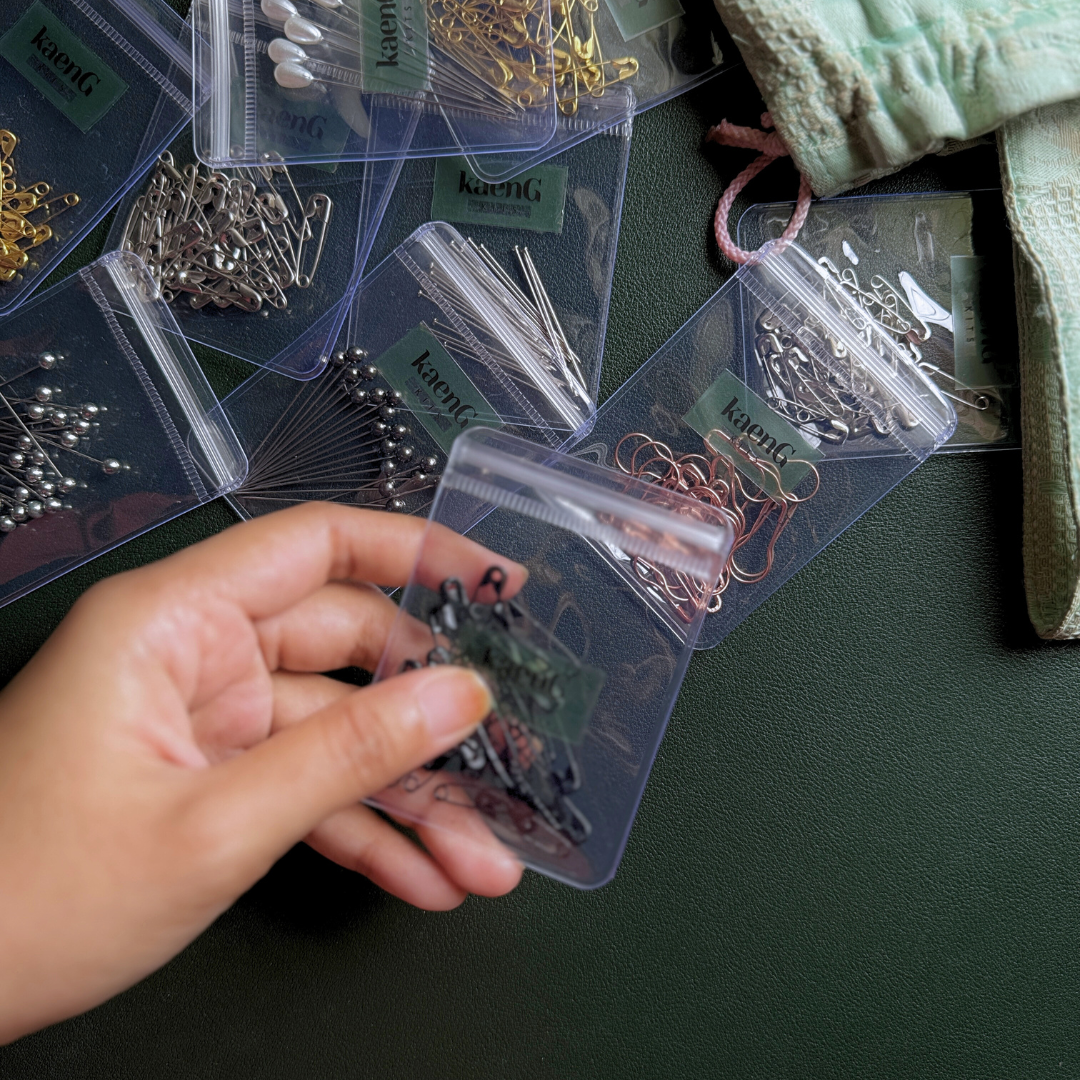 (FREE ITEM) Needles/Pins in Travel-Easy Pack